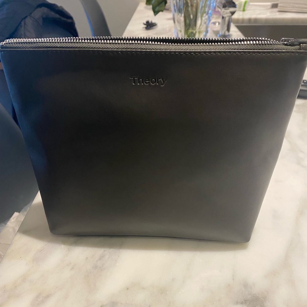 Theory black pouch never used